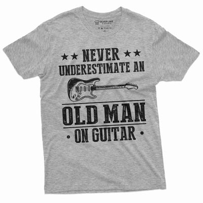 Men's Guitar Player Funny Grandpa Papa Dad T-shirt Never underestimate an old man on guitar tee